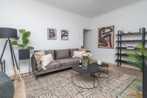 Two bedroom House in Claremont